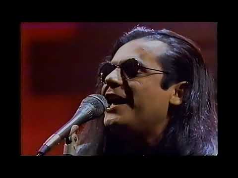 The Cruzados - Bed of Lies + Small Town Love - Late Show 7/21/87