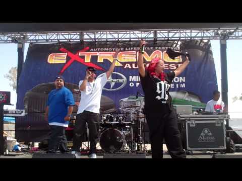 Doll E Girl and Young Brown performing at Extreme autofest