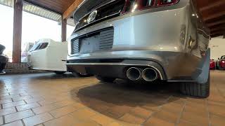  2013 Ford Mustang Shelby GT500: Cold Start