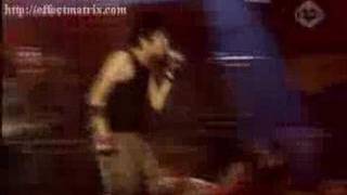 Download lagu Gigi - Terbang (live) mp3 Download lagu Gigi - Terbang (live) mp3