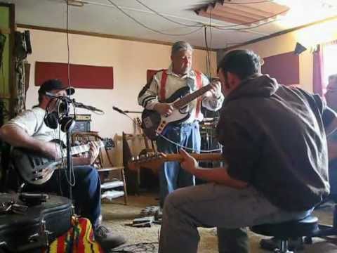 Fretwell Jammin' - Guitar,Bass,Djembe,Native American Flute,and  Vocals