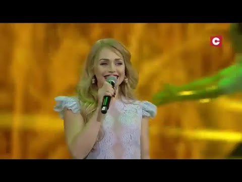 Алена Ланская "Едут новоселы" концерт 100 лет ВЛКСМ