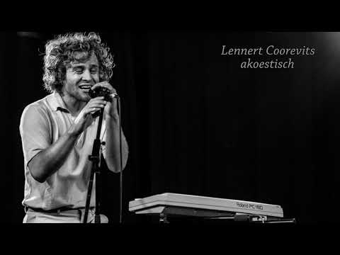 Lennert Coorevits plays acoustic