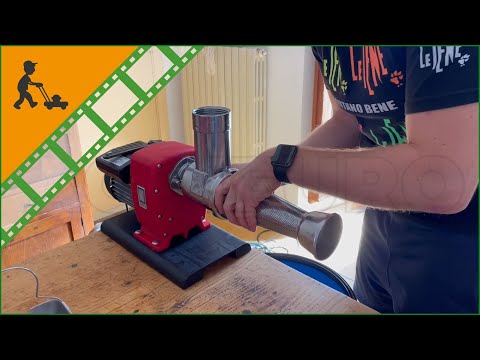 New-Line 5 tomato press by New O.M.R.A., 400 W - 220 V electric motor - Customer's operating video