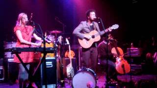 Gungor (feat. Kevin Olusola) - When Death Dies