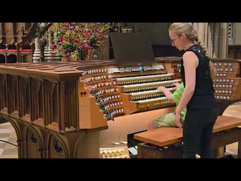 10 year old Nykoda A.K.A "Peanut" plays Widor Symphony no 5 Toccata at Trinity Church New York City