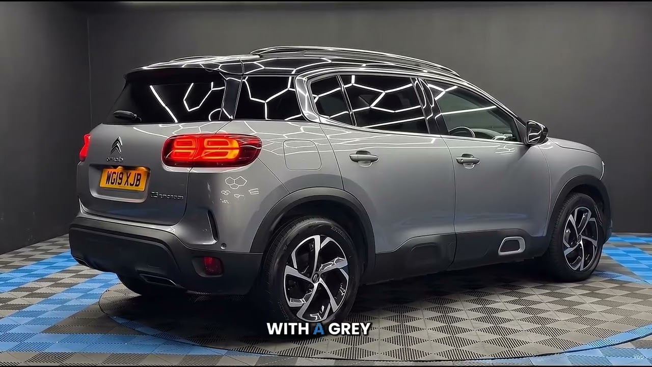 Video tour of the Citroen C5 Aircross 1.2 PureTech Flair Euro 6 (s/s) 5dr