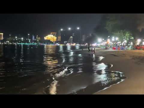 Nightlife at a Cambodian Beach with Local Kids | Heartwarming Moments