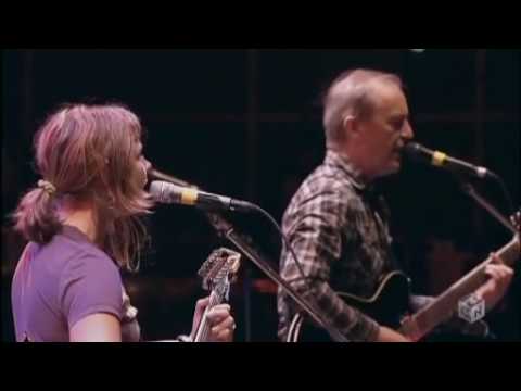 The Vaselines - Son Of A Gun / Molly's Lips (Live @ Summer Sonic '09)