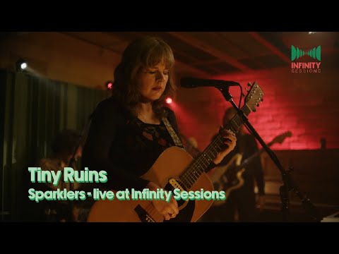 Infinity Sessions | Tiny Ruins | Sparklers