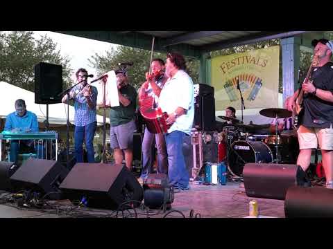 Festivals Acadiens 2019: Wayne Toups & Zydecajun - "La Bouteille"