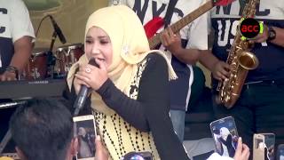 Download lagu Cintai Aku Karena Allah Ungkapan Hati Seorang Evie Tamala (Live Show Sumenep Madura) mp3