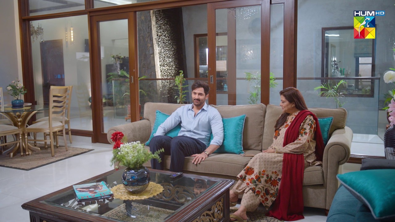 Mama Mujhe Mirha Ki Yaad Aarahi Hai...! Aye Dil Aazma Nahin - HUM TV