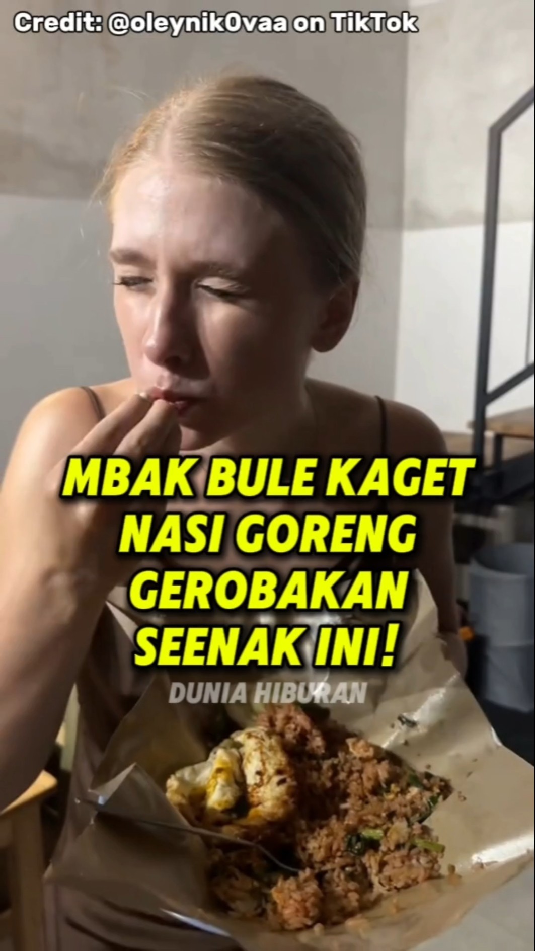 Mencari makanan enak sambil dengerin musik? Coba deh, sambil nyemil makanan favorit, kamu bisa putar lagu-lagu Astrid S...