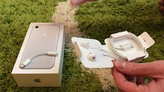 Apple EarPods with Lightning Connector (MMTN2) - відео 1