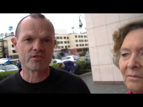 Spotkanie dwóch idiotów-bronek i hadacz