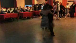 Aoniken Quiroga y Vanessa Fatauros in salon Tango Si May 2nd  2010 Paciencia Juan D'Arienzo