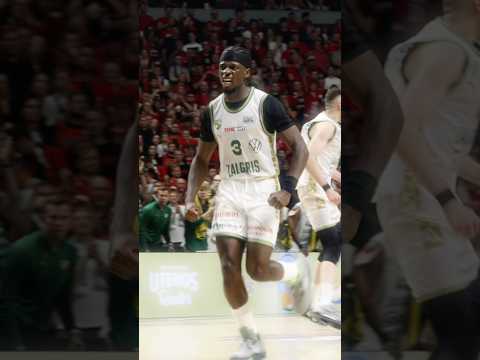 Sylvain Francisco creating space and cashing in. 😤