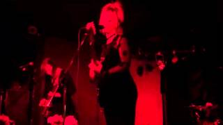 Bleached - keep on keepin on live Garrison