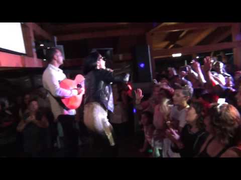 Nótár Mary Sellyén a Pagony Vendéglőben