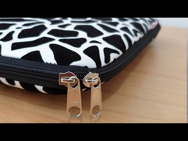 Vídeo relacionado con LolaPix Funda portátil personalizable, funda de neopreno, regalo con nombre, varios tamaños, Harry Potter