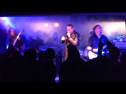 A Night of Metal (feat Tim 'Ripper' Owens) - Walk/Children of the Sea (Live in Montreal)