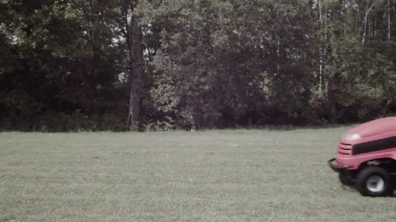 De Smet (short film) presents "The Lawnmower"