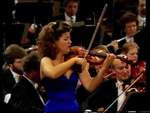 ANNE SOPHIE MUTTER (LIVE), Violin Concerto in A minor, Op. 82, Alexander Glazunov