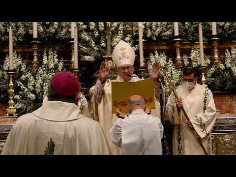 Il Cardinale Parolin impartisce benedizione papale ed indulgenza plenaria