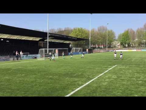 Fantastische 2 4 Sabri op Kik op Ties scoort met links