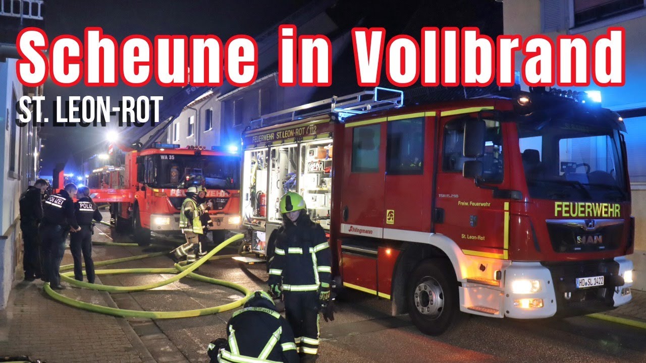 Scheune steht in Flammen – Feuerwehr rettet Nachbarhäuser