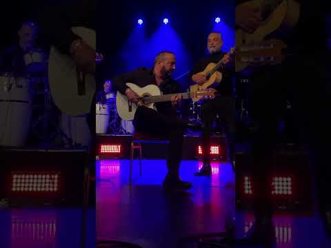 #kemabaliardo playing #pharaon by the #gipsykings a magical performance 🎶🎶💖