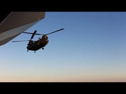 Chinook helicopter lands on HMS Ocean, Thu 13th Jul 2017
