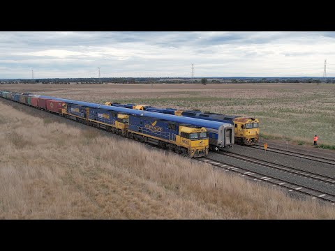Rare Three Train Cross At Gheringhap Filmed By Drone: 6MA8, 5AM5 & Grain Train (29/4/2022) - PoathTV