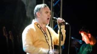 morrissey action is my middle name leeds 02 academy 7/7/2011