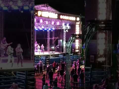 Mariana e Mateus na EXPONAC em Nova América da Colina Pr