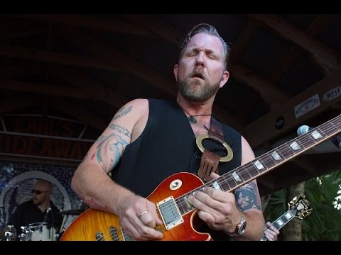 DEVON ALLMAN live "BACK TO YOU" at Earl's Hideaway in Sebastian, Florida