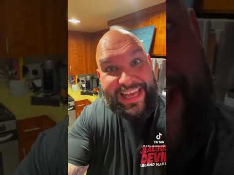 How To Make A Frozen Tombstone Pizza #Shorts