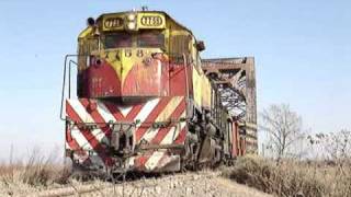 preview picture of video 'G22 7758 del Belgrano Cargas sobre Puente Rio Mendoza, Moluches'