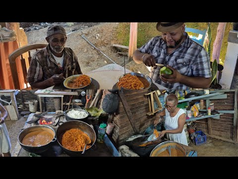 Ramonita cooks for the workers who are in the conuco