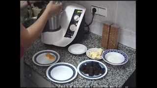 Tarta de galletas con  chocolate en el thermomix rápida y sencilla.