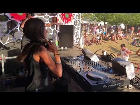 Victoria Franches (1/3)@ Ruhr in Love 2018 / Dampfhammer Floor
