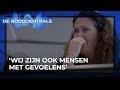 Vrouw in PANIEK omdat ze wordt VASTGEHOUDEN | De Noodcentrale