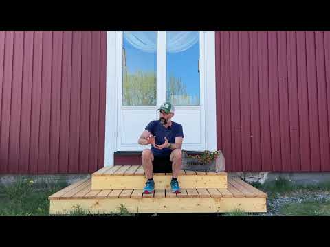 Se hur Oskar bygger sin altantrappa steg-för-steg: