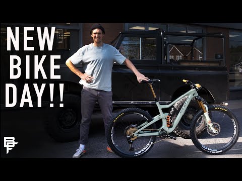 NEVER GO FULL ENDURO!!!  NEW BIKE DAY, FIRST RACE OF THE YEAR!!!