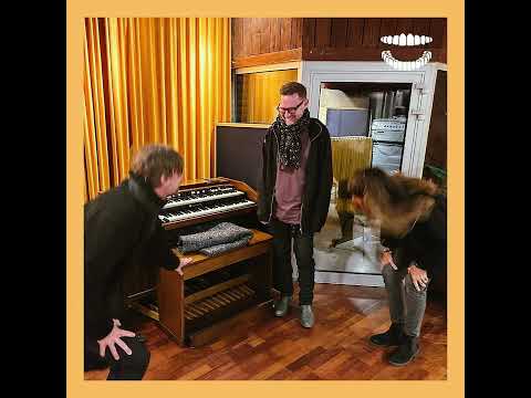 Back to the Music With Ingrid: Joakim Berg (Kent)