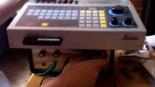 Video thumbnail for RARE sakata dpm 48 DRUMCOMPUTER by fuckingharpsichord