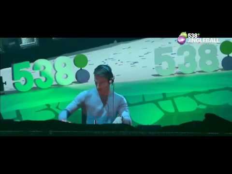 "Dazepark - Rift" played by Dannic at 2016's Jingleball of Radio538 - out on 09.01.2016 / FONK