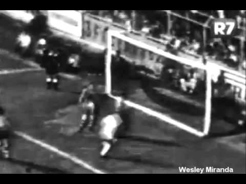 Santos 5 x 1 Bahia - Final Taça Brasil 1961 - Gols Pelé(3) Coutinho(2)