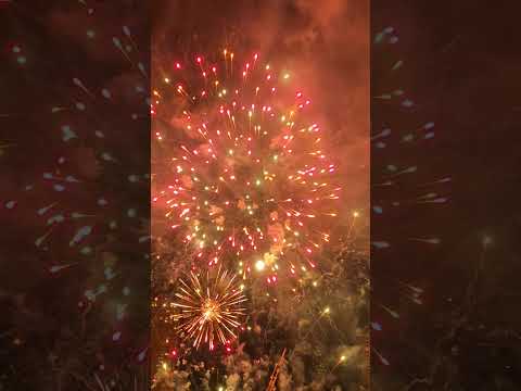 Thumbnail for Pesta Kembang Api di Pelabuhan Rotterdam ✨ #belanda #pesta #travel #fireworks #dailyvlog #fyp